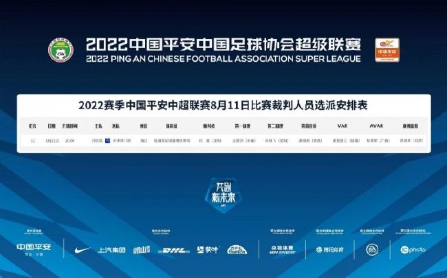 《工作女郎》由赵茹珍、Clara主演，是一部笑剧片，《上班女郎》是《我老婆的一切》建造团队的最新作品，讲述的是上班族女性们的浪漫恋爱故事。该片由导演郑范识执导，在《上班女郎》中赵茹珍扮演的女白领宝姬被公司解雇以后，进股由Clara扮演的兰熙所开的成人用品商铺，两人起头一路工作。公然的脚色海报别离以天蓝色和粉红色为布景，也预示着两小我的性情判然不同。赵茹珍身穿白衬衣紧身裙，带着黑框眼镜，揭示性感知性的一面。而Clara则长策动人，穿黑网袜的年夜长腿额外吸睛。